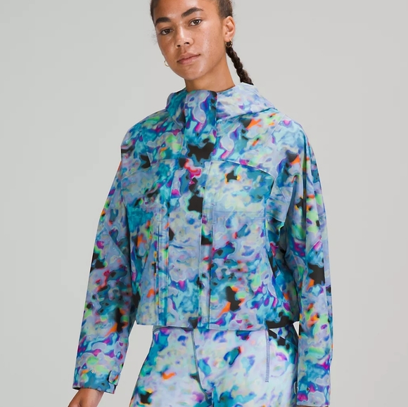 Lululemon Seawheeze Rain Chaser Jacket, size 4 - Picture 8 of 14